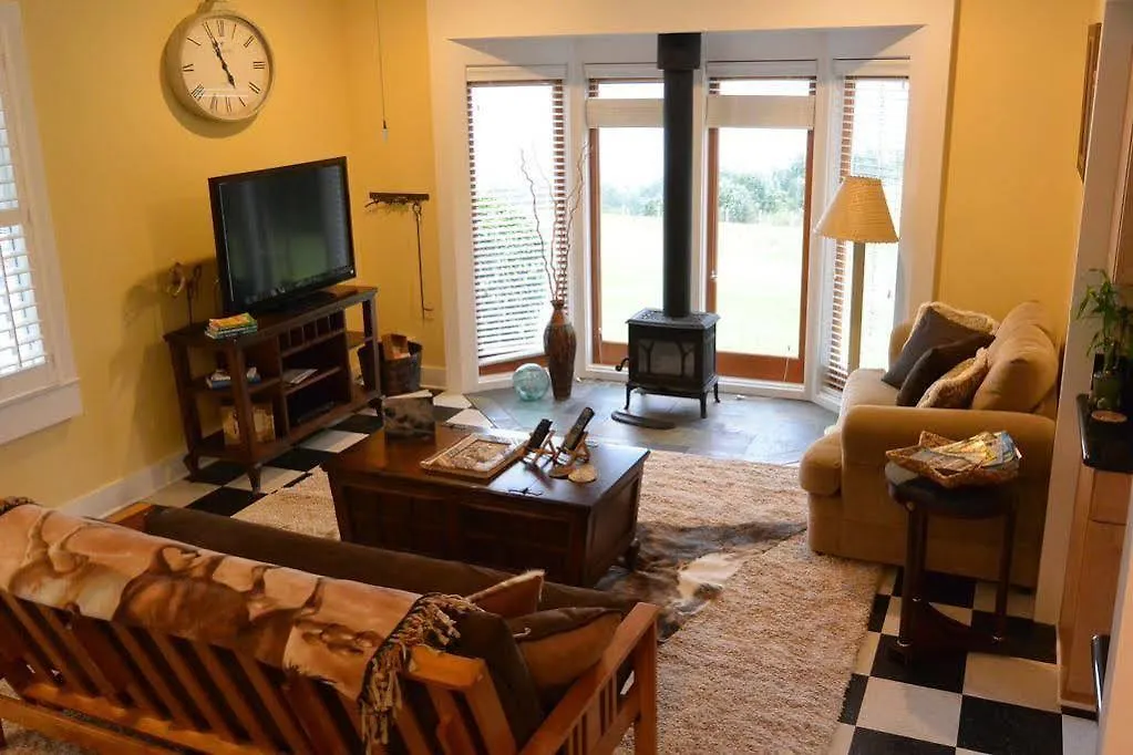 Hamakua Ranch House B&B (Adults Only) Umikoa