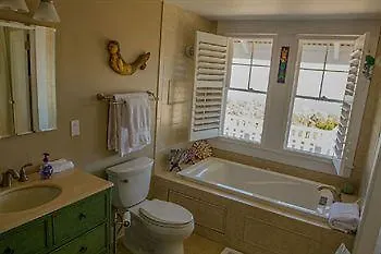 Hamakua Ranch House B&B (Adults Only) Umikoa